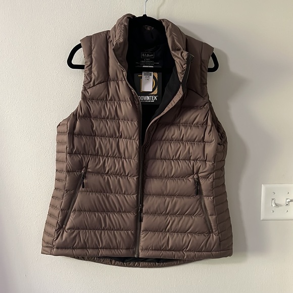 LL Bean Vest - Picture 4 of 7
